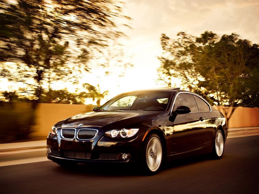  BMW 335i Coupe 2007 года  (US) (фото 10 из 16)